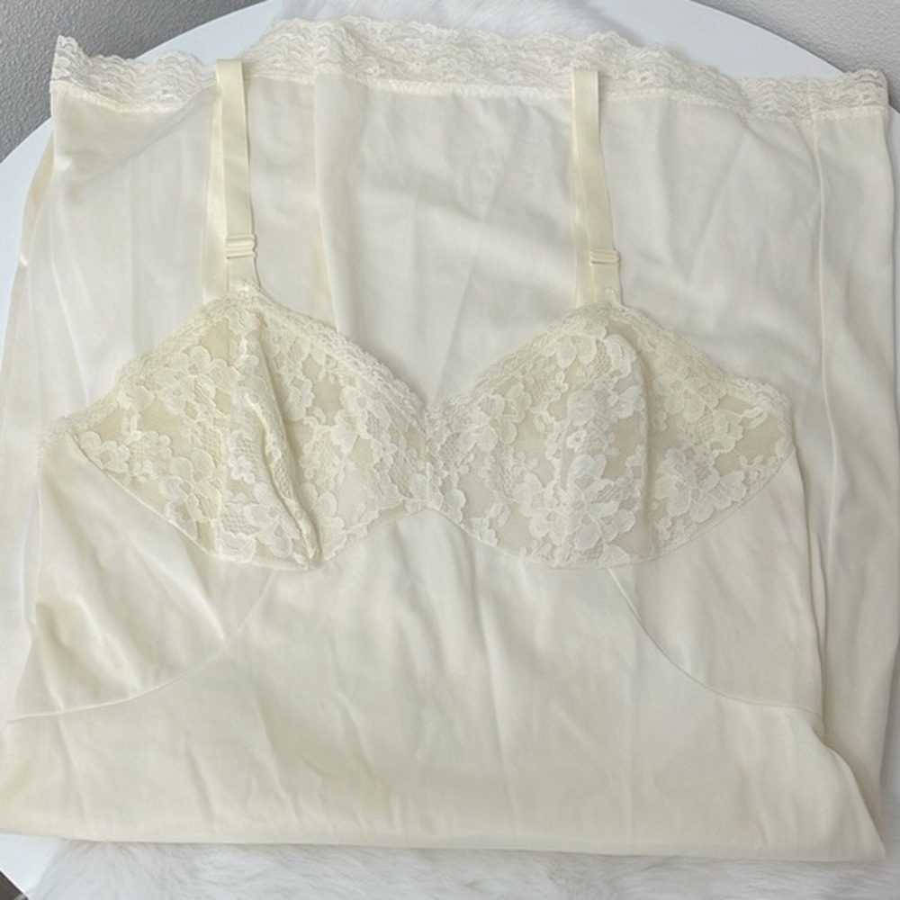 Vintage Sears The Doesn’t Slip Short Slip Dress 60s Nylon Anti-Cling Lingerie 32 - Picture 8 of 16